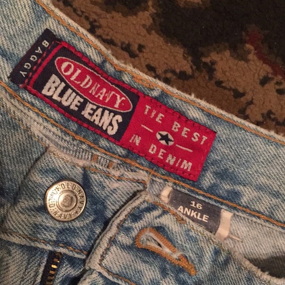 Old Navy Jeans - Picture 2 of 3